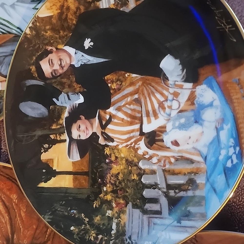 Antique plates. - Picture 4 of 6